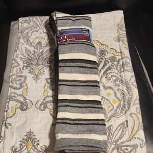 HUE Knee Socks